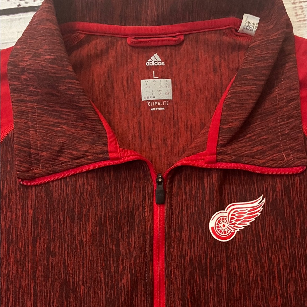 Adidas Detroit Red Wings Women's Red Vertical Heather 1/4 Zip Performance Jacket - Picture 3 of 6